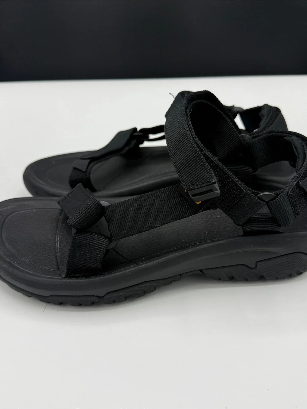 Teva Black Hurricane XLT 2 Women’s Strappy Outdoor Sandal 7 - Picture 4 of 7